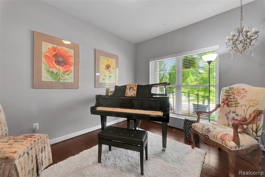 521 Heritage Ridge Drive, Milford, MI 48381 — Photo 8