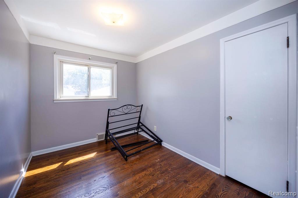 4297 EASTLAWN Avenue, Wayne, MI 48184 — Photo 19