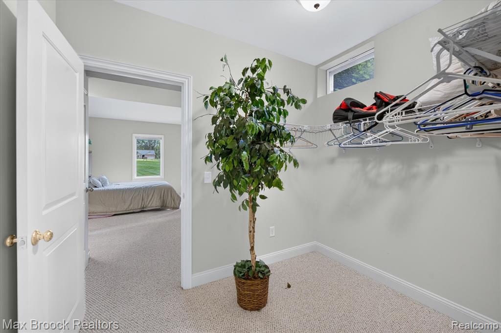 13141 Harbor Landings Drive, 76, Fenton, MI 48430 — Photo 30