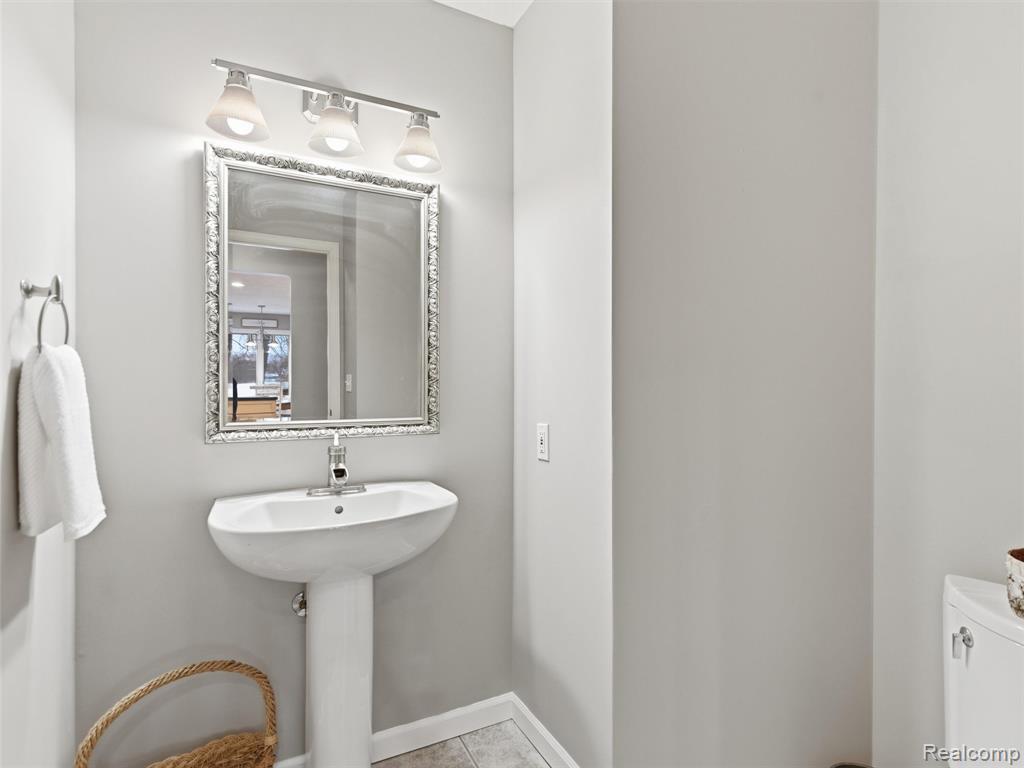 1393 Eden Gardens Drive, Fenton, MI 48430 — Photo 13