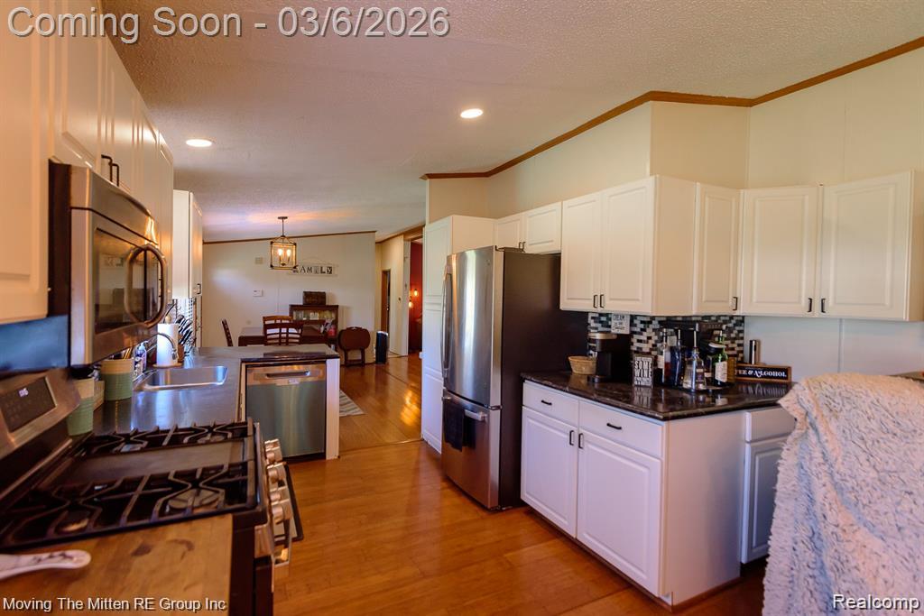 18555 Elwell Road, Belleville, MI 48111 — Photo 14
