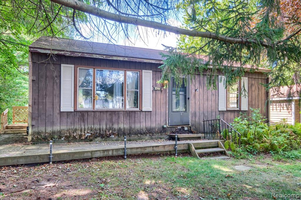 4425 West Street, Leonard, MI 48367 — Photo 29