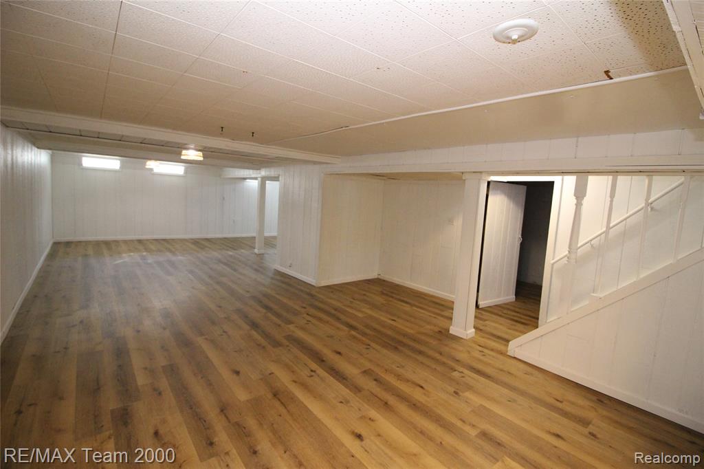8631 Whitefield Street, Dearborn Heights, MI 48127 — Photo 18