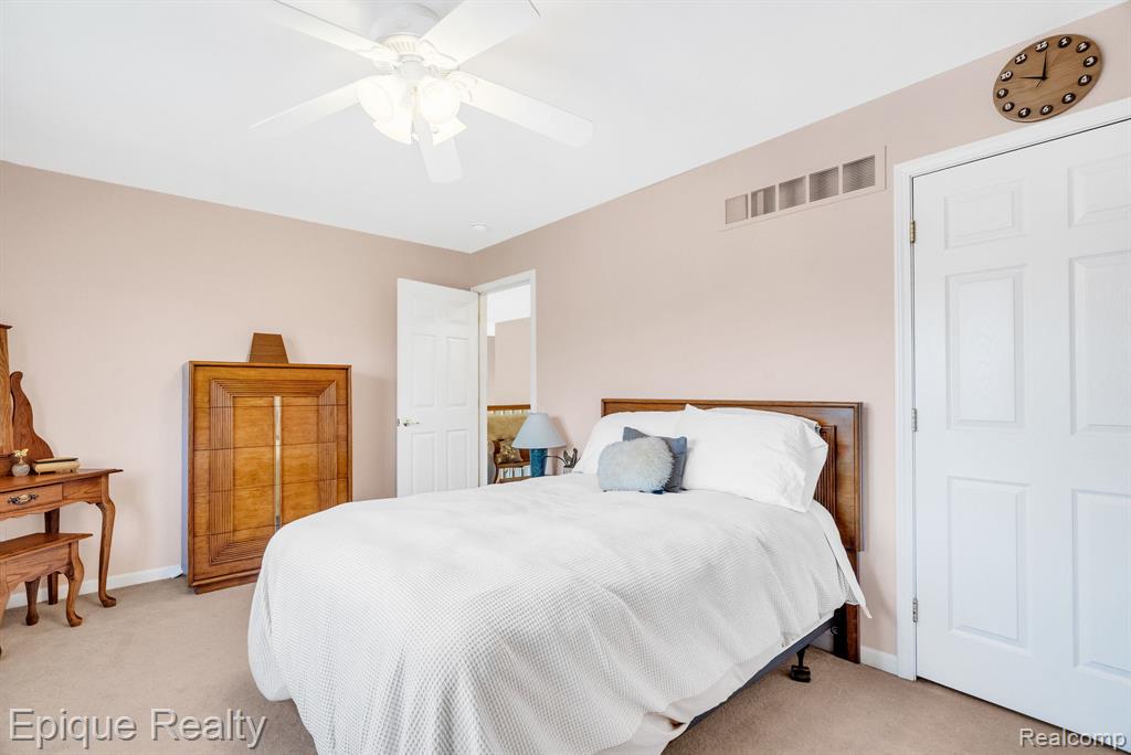 9493 Aspen View Drive, Grand Blanc, MI 48439 — Photo 38