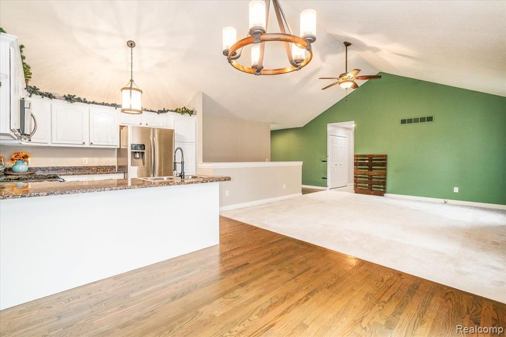 12391 SPENCER Lane, Carleton, MI 48117 — Photo 20