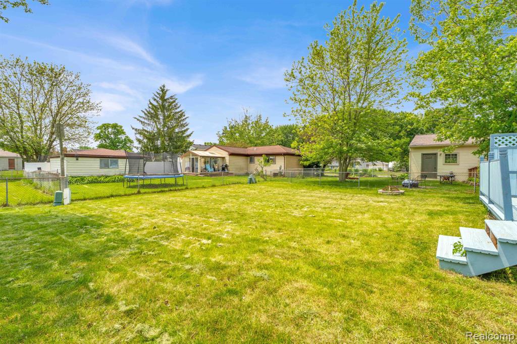 43819 Fredericksburg Street, Canton, MI 48188 — Photo 37