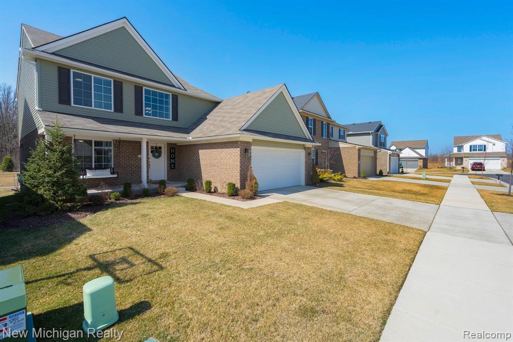 6620 CHANDLER Drive, Belleville, MI 48111 — Photo 2