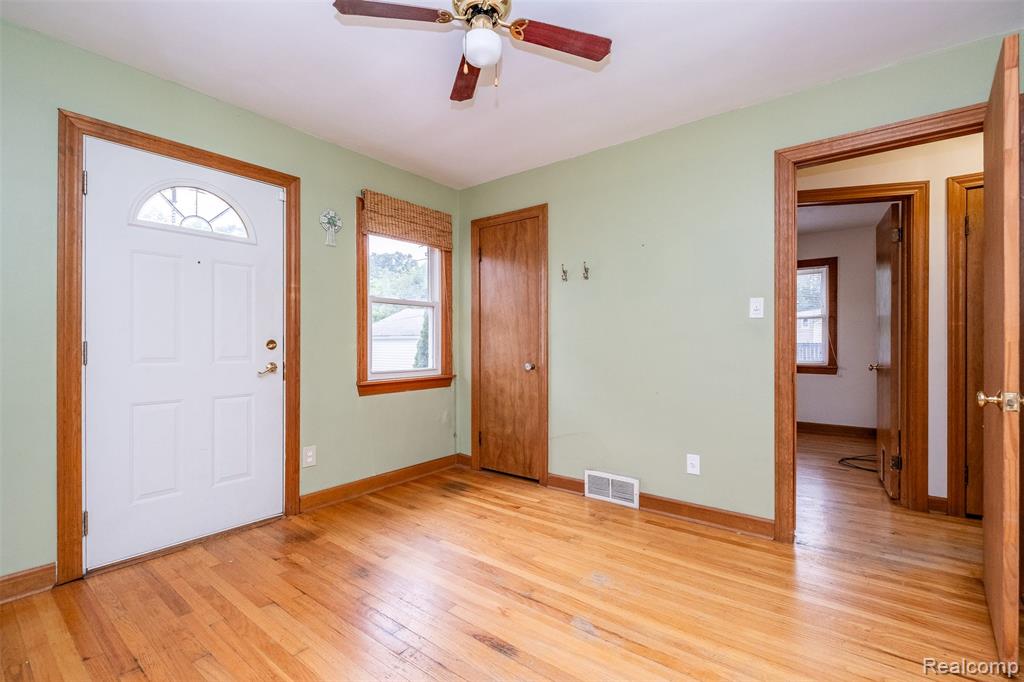 807 Vermont Avenue, Royal Oak, MI 48067 — Photo 21