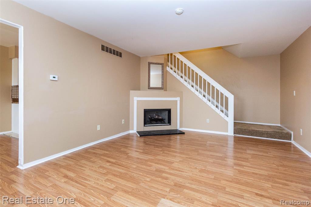 1891 Vine Way Drive, 33, Canton, MI 48188 — Photo 10