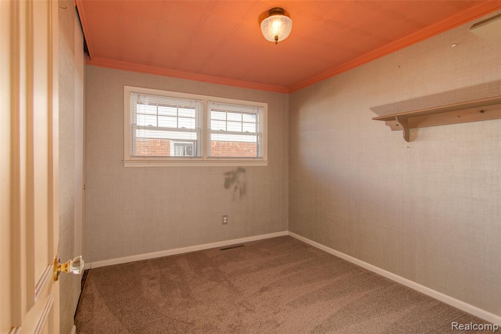 18552 Hinton Street, Riverview, MI 48193 — Photo 13