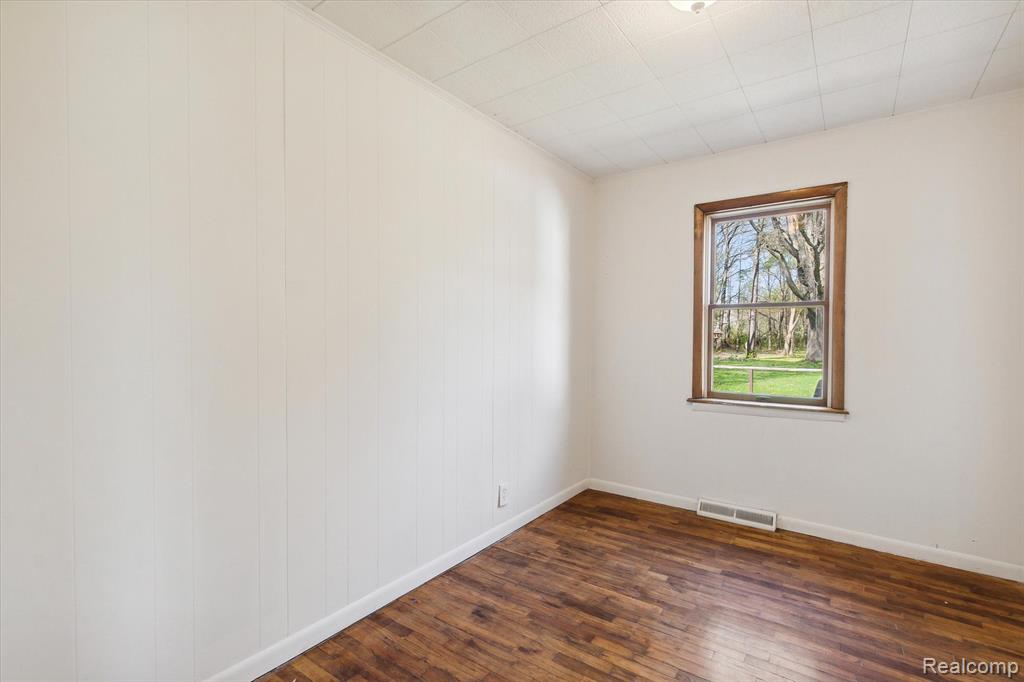 5407 Country Lane, Flint, MI 48506 — Photo 15