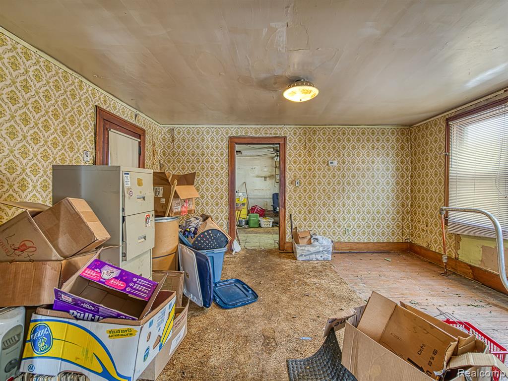 547 Pine Street, Wyandotte, MI 48192 — Photo 7