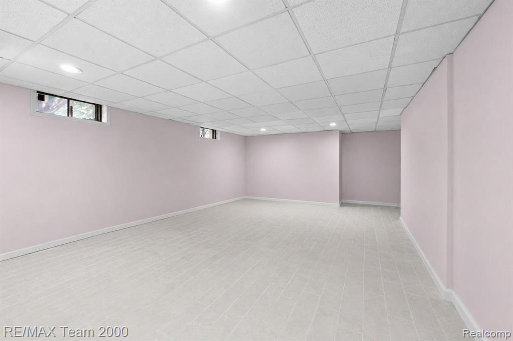 437 Light Tower Court, Belleville, MI 48111 — Photo 32