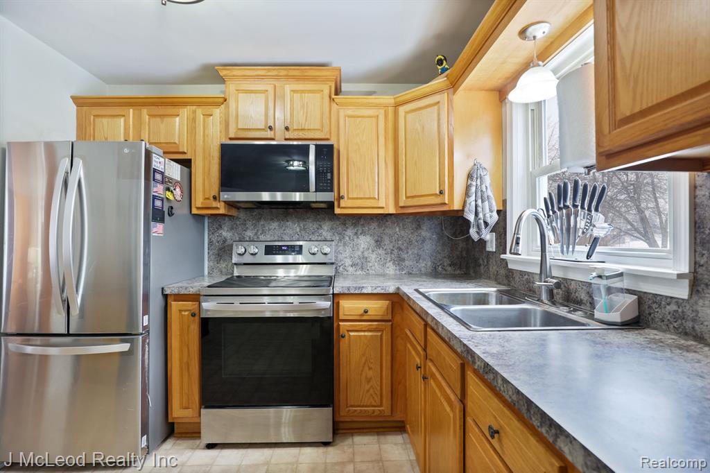 4956 Center Street, Millington, MI 48746 — Photo 13