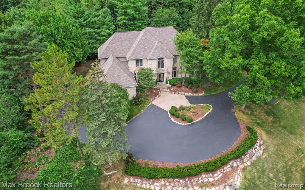 60 Kingsley Manor Drive, Bloomfield Hills, MI 48304 — Photo 58