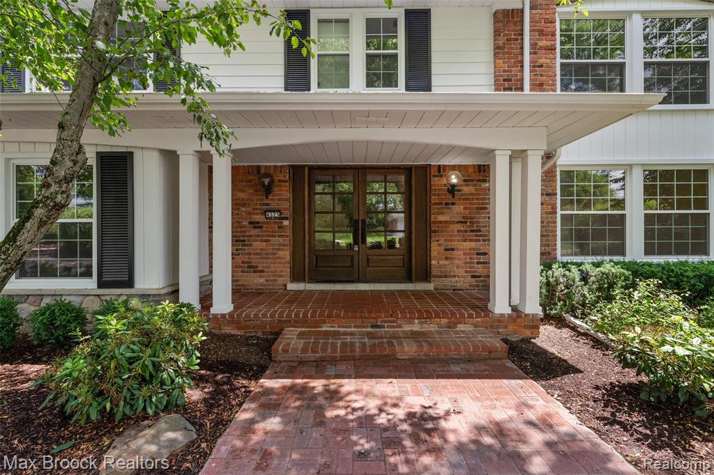 4525 Valleyview Drive, West Bloomfield, MI 48323 — Photo 29