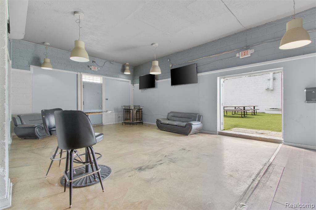 8633 Southfield Road, Detroit, MI 48228 — Photo 12