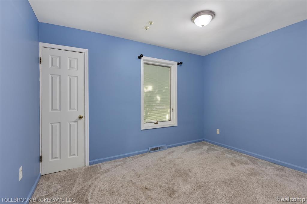 4105 Beach Road, Troy, MI 48098 — Photo 15
