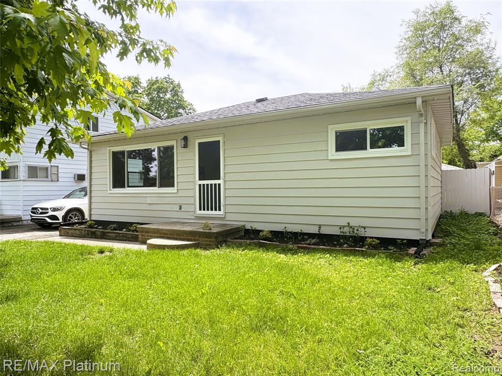 208 Devonshire Street, Ypsilanti, MI 48198 — Photo 14