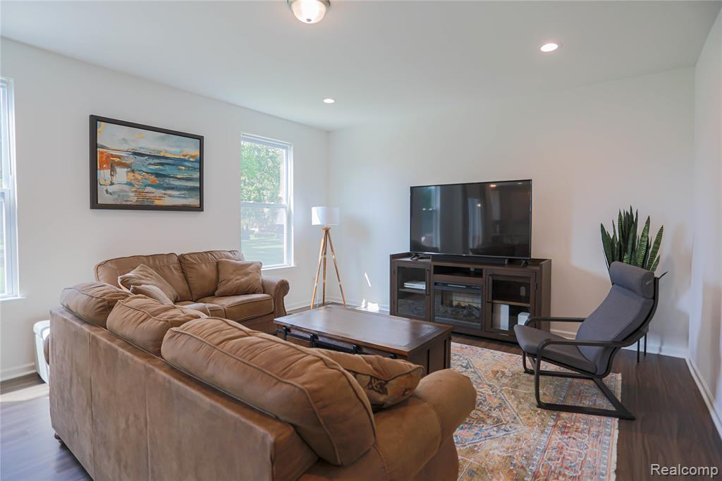 20776 Wexford Drive, Macomb, MI 48044 — Photo 26