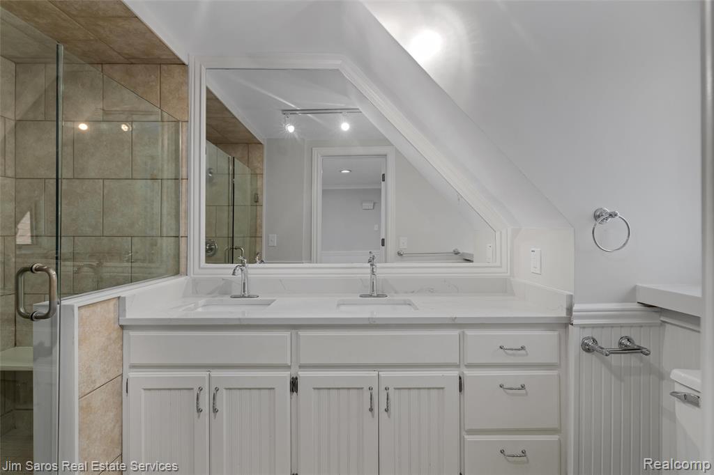 921 Berkshire Road, Grosse Pointe Park, MI 48230 — Photo 37