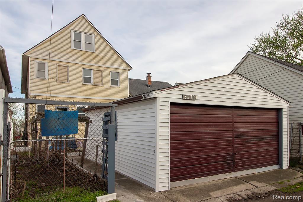 3273 Yemans Street, Hamtramck, MI 48212 — Photo 35