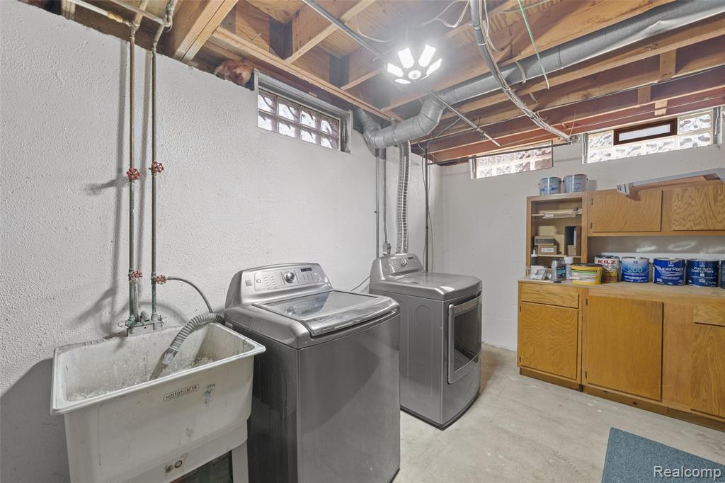 43685 Yorktown Street, Canton, MI 48188 — Photo 34