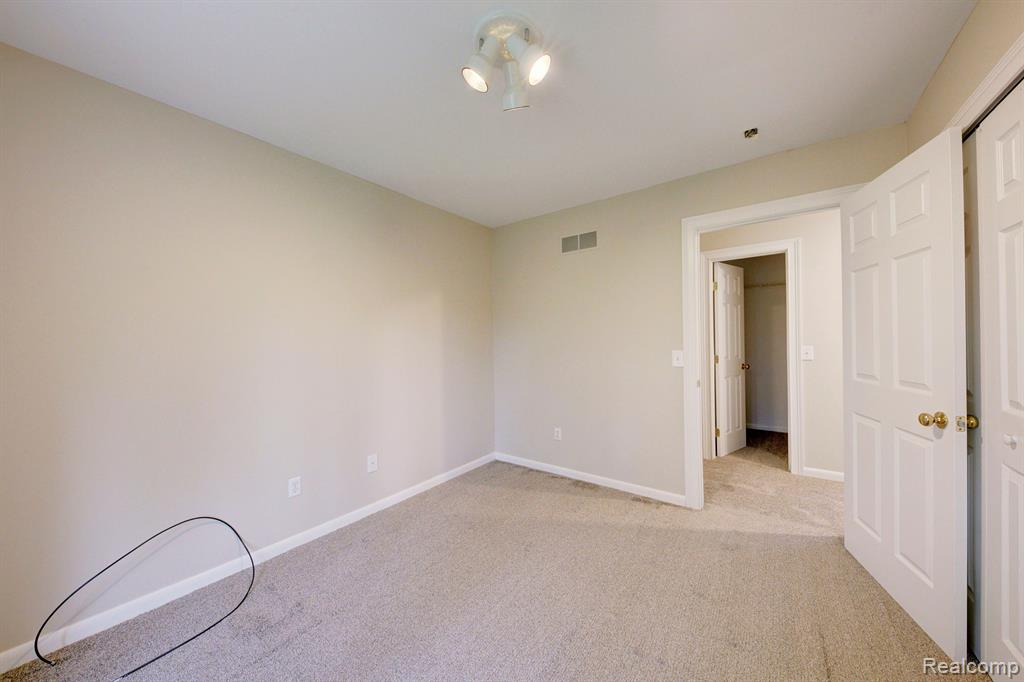 850 VILLAGE PINE Lane, Ortonville, MI 48462 — Photo 53