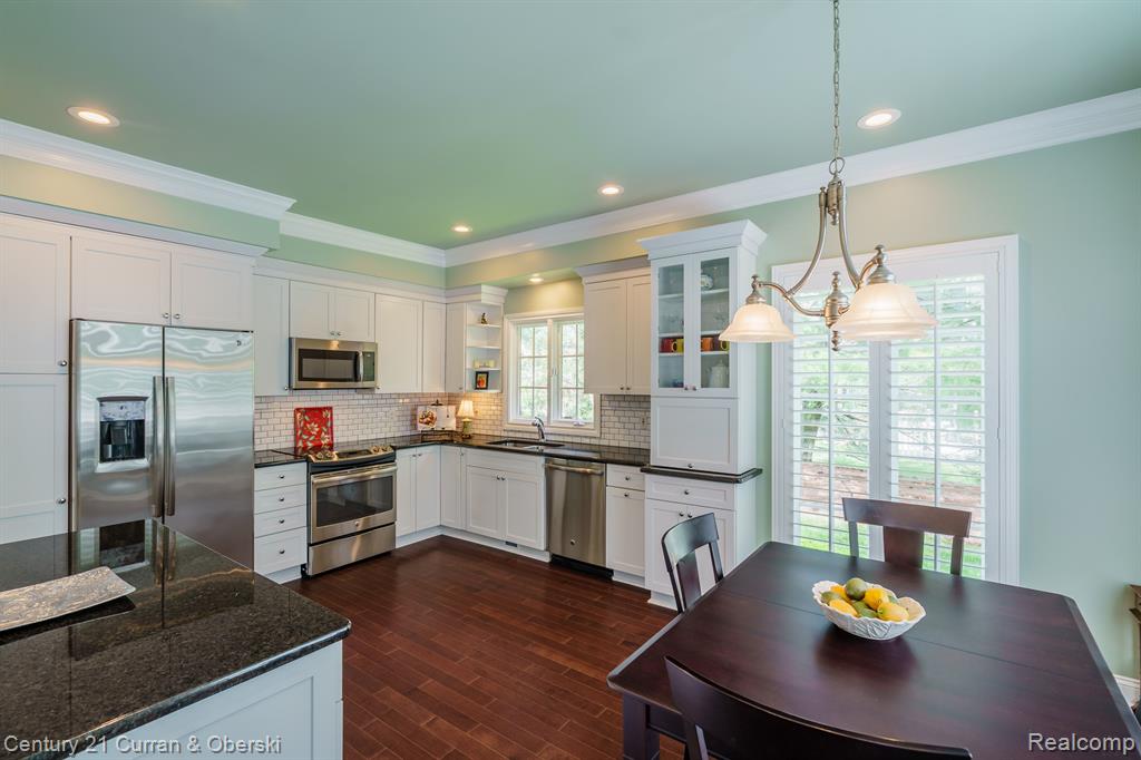 439 COVINGTON Court, Northville, MI 48168 — Photo 7