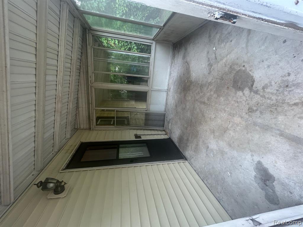 7040 WESTMINSTER Avenue, Warren, MI 48091 — Photo 10