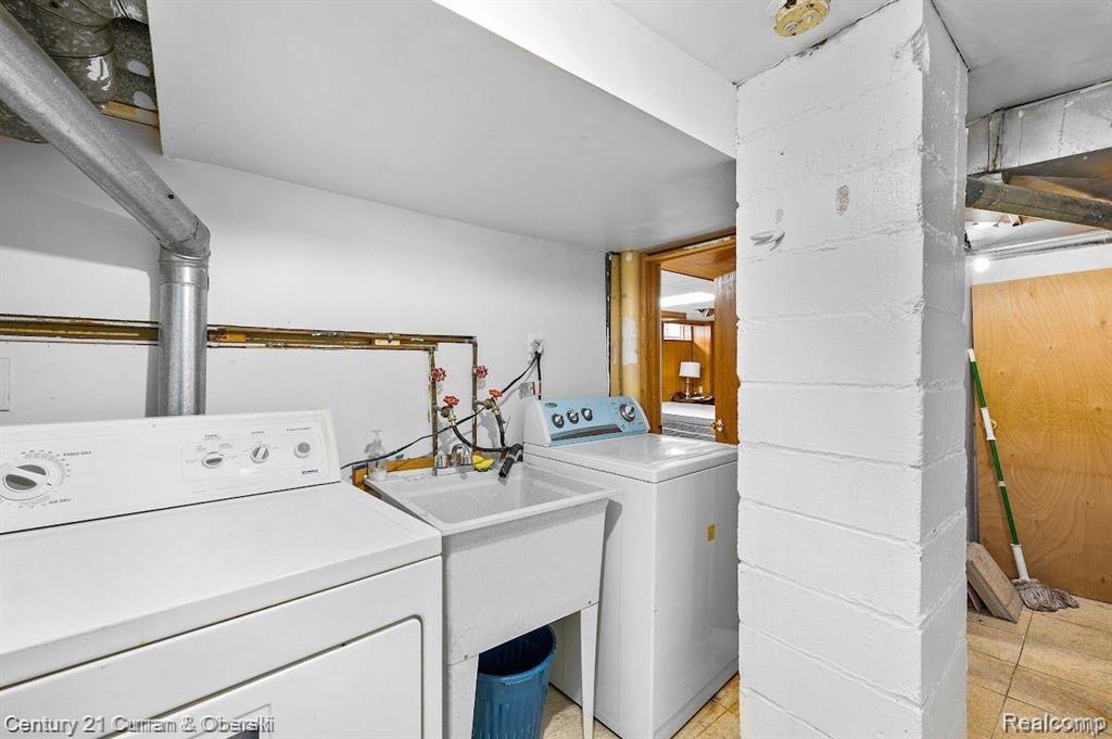 4255 LAPHAM Street, Dearborn, MI 48126 — Photo 26