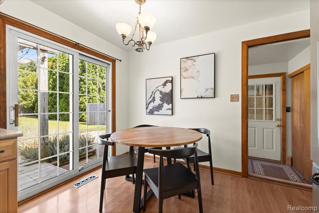 5516 Cleary Drive, Waterford, MI 48329 — Photo 15