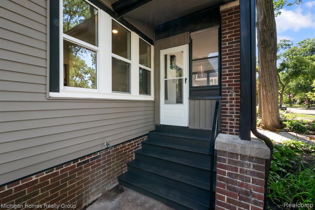 62 Wellesley Dr. Drive, Pleasant Ridge, MI — Photo 3