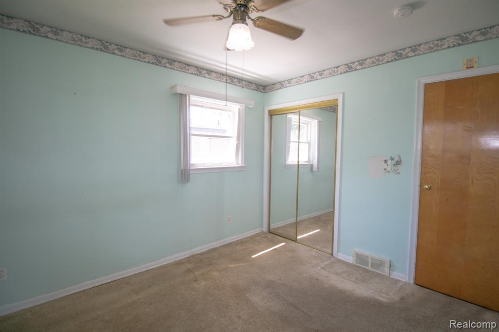 5743 Plainfield Street, Dearborn Heights, MI 48127 — Photo 20