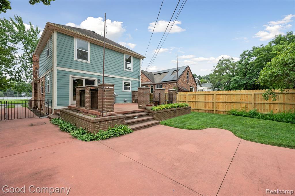 964 W LEWISTON Avenue, Ferndale, MI 48220 — Photo 44