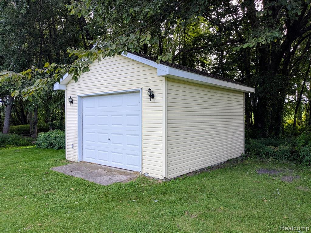 270 W Winds Drive, Almont, MI 48003 — Photo 6