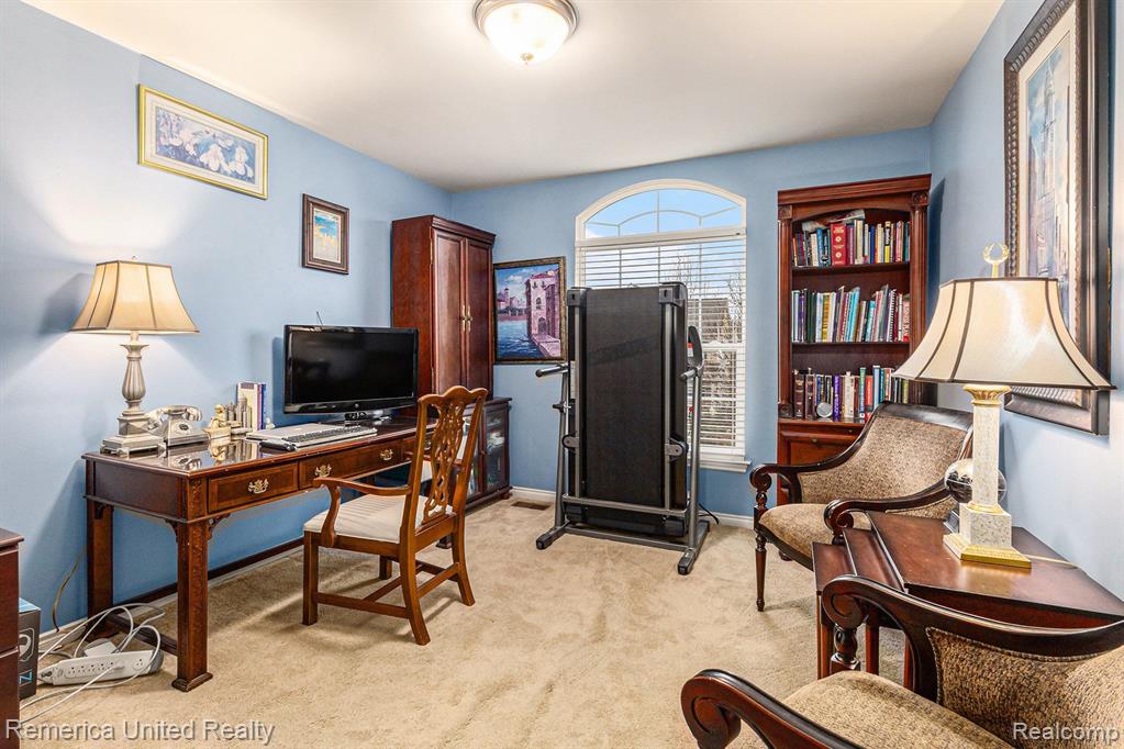 1304 YOSEMITE VALLEY Drive, Milford, MI 48381 — Photo 27