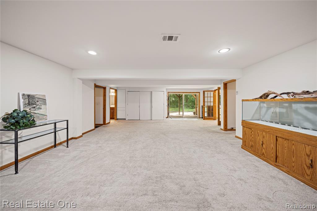 9611 Klais Road, Clarkston, MI 48348 — Photo 30
