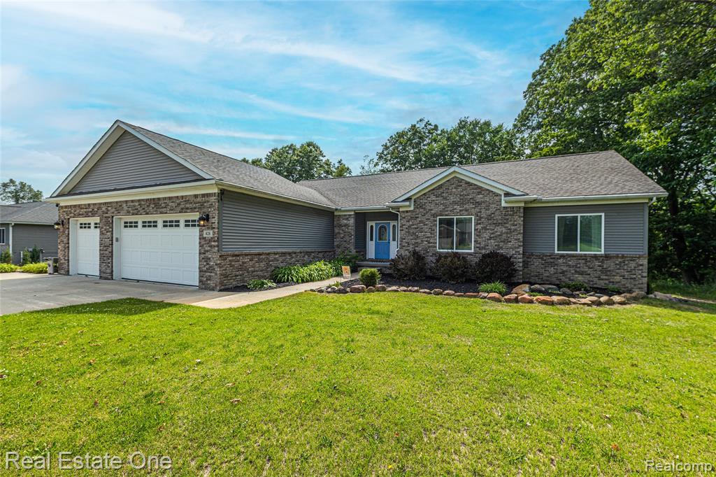 428 Pheasant Ridge Court, Ortonville, MI 48462 — Photo 63