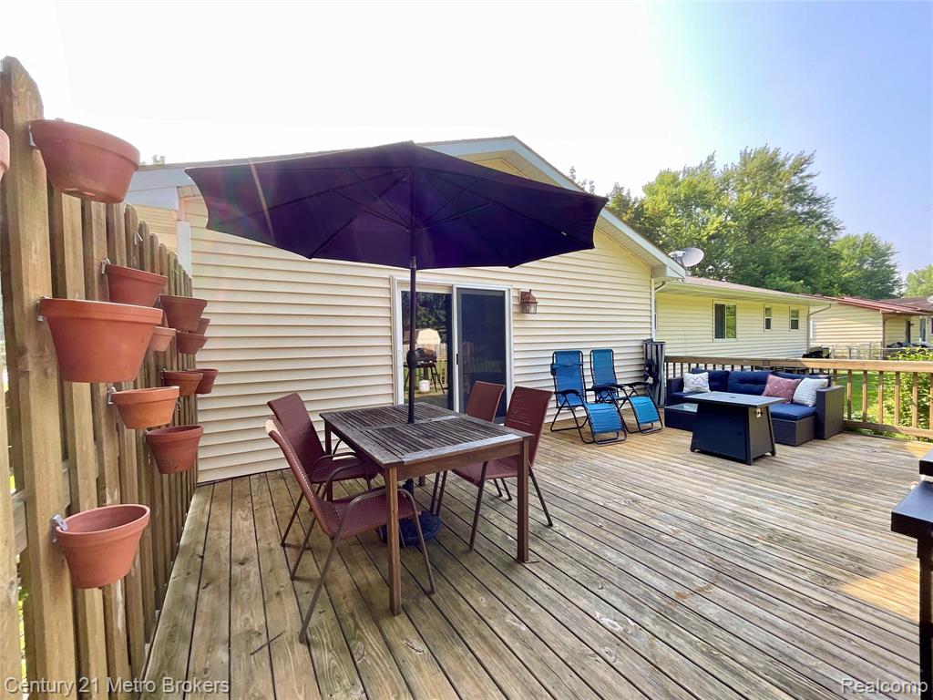 5363 Irish Road, Grand Blanc, MI 48439 — Photo 12