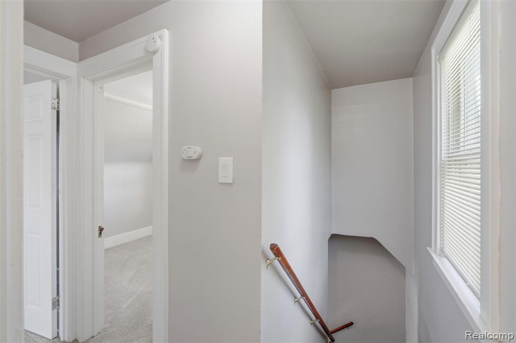 735 E Maxlow Avenue, Hazel Park, MI 48030 — Photo 14