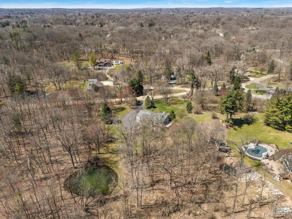 6145 BLUE BEECH Road, Rochester Hills, MI 48306 — Photo 53