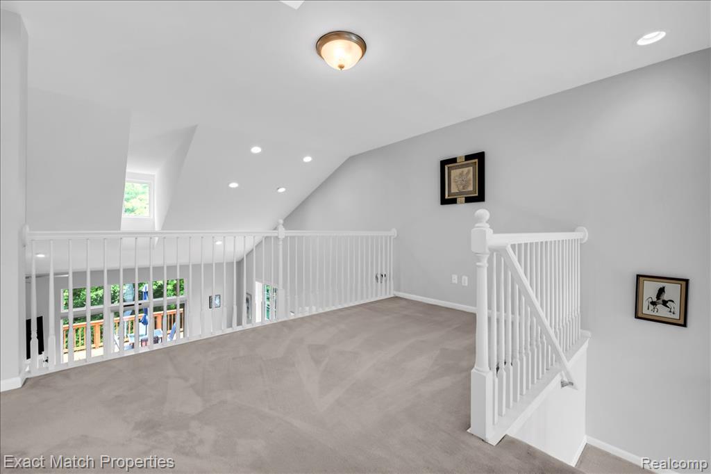971 Sloane Court, 4, White Lake, MI — Photo 37