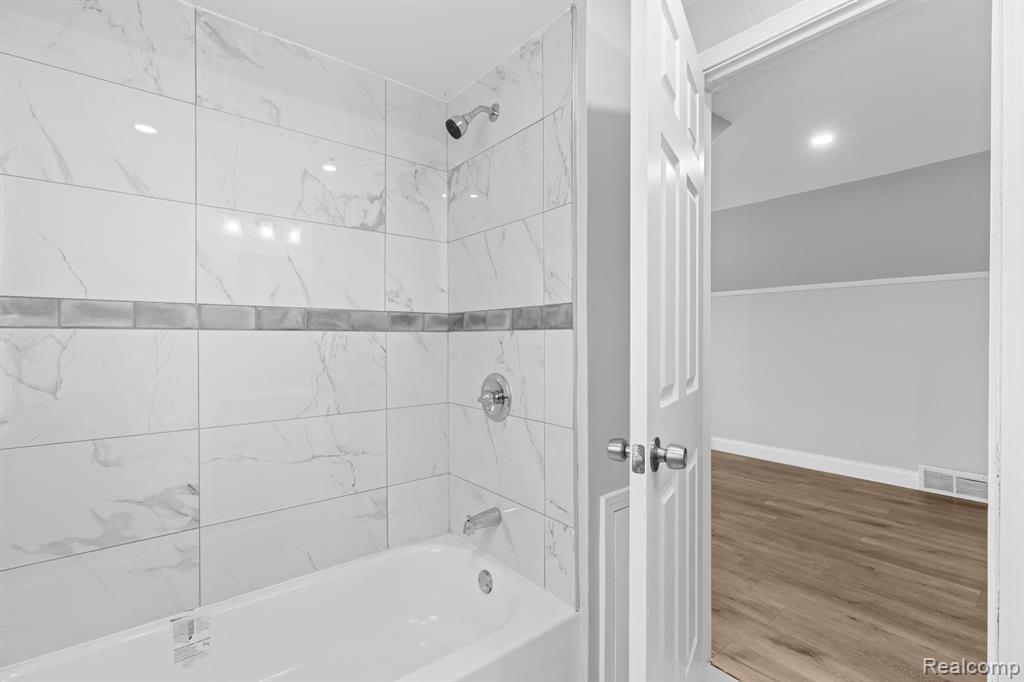 18935 Mansfield Street, Detroit, MI 48235 — Photo 23
