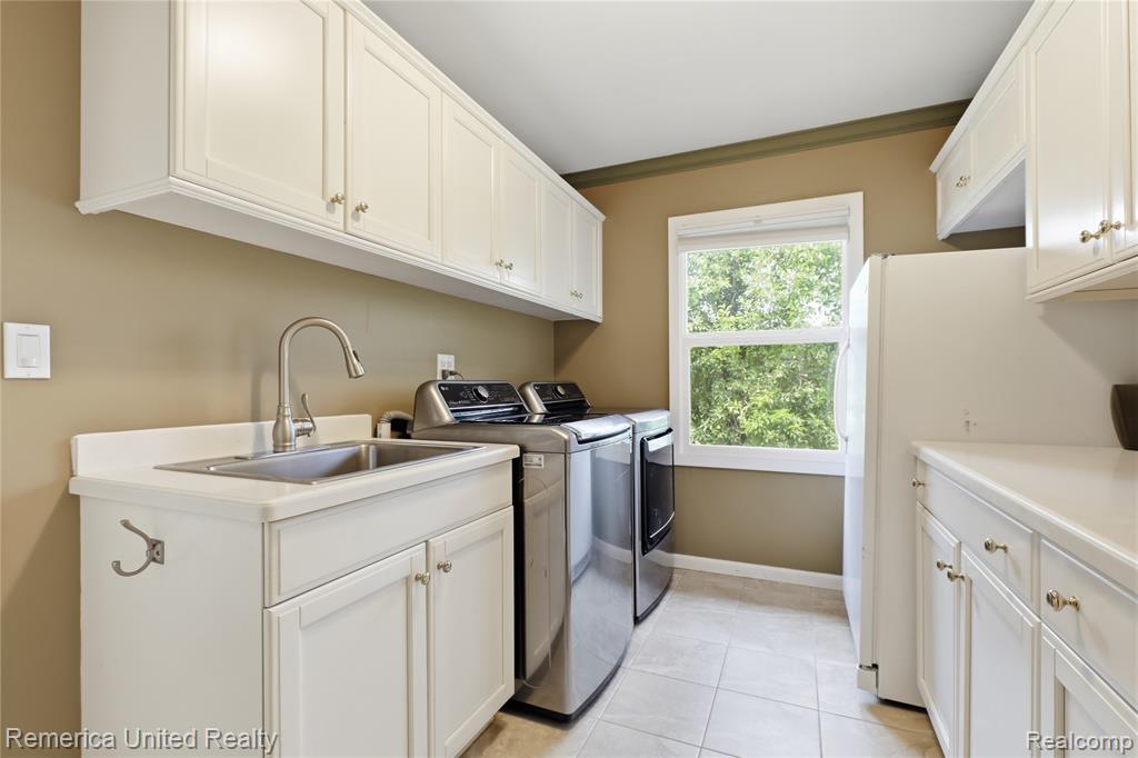 12825 Larkins Road, Brighton, MI 48114 — Photo 4