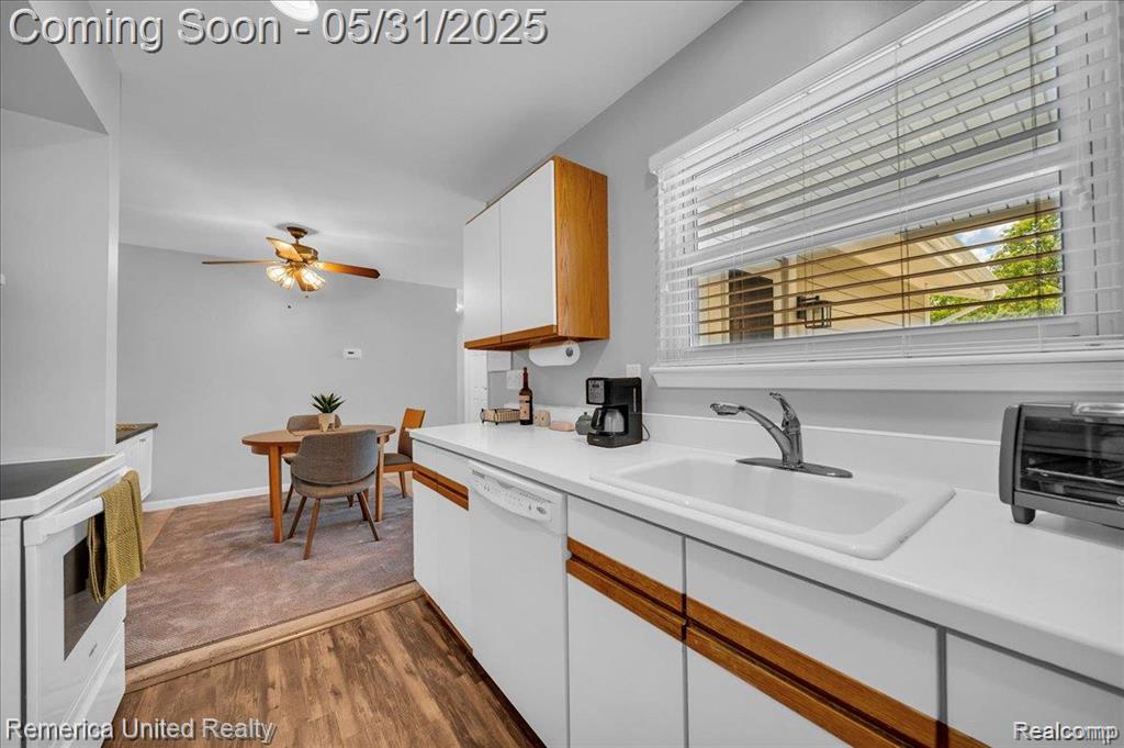 39725 Village Wood Lane, 39, Novi, MI — Photo 17