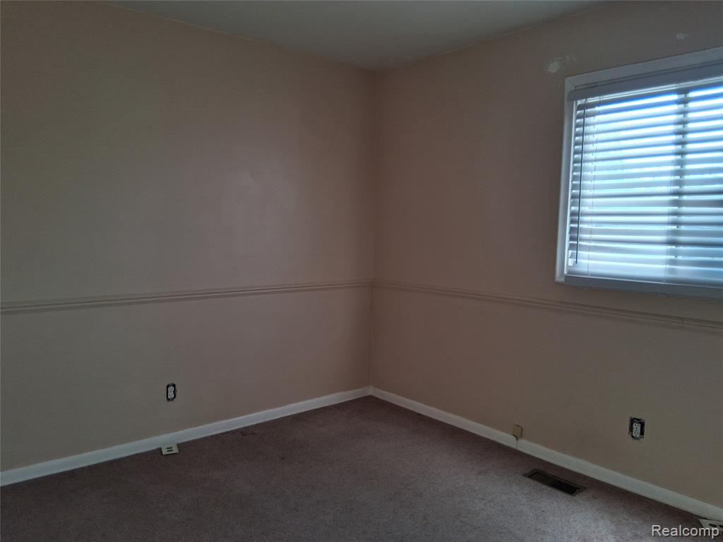 5097 Middleboro Road, Grand Blanc, MI 48439 — Photo 13