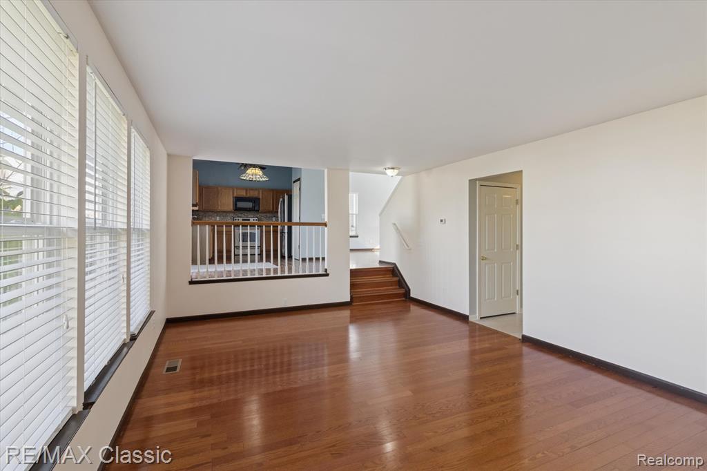 868 Deer Run Lake Road, Holly, MI 48442 — Photo 17