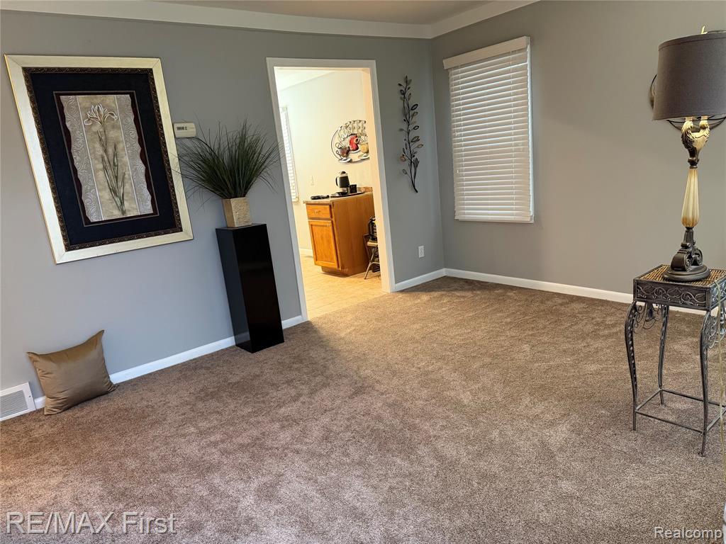 8642 Lozier Avenue, Warren, MI 48089 — Photo 4