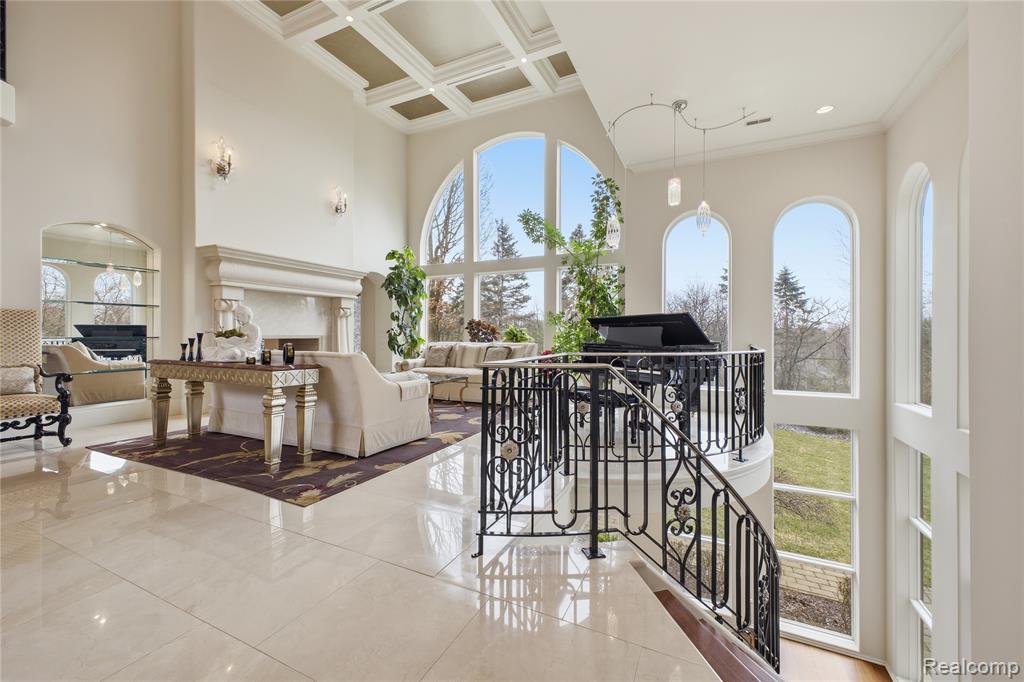 5230 Clarendon Crest Street, Bloomfield Hills, MI 48302 — Photo 6